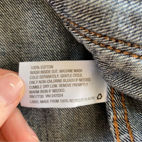 Wild Fable Oversized Denim Shirt Jean Jacket 100% cotton Sz XS Casual Work Fall - Picture 6 of 8